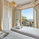 Amberblue Villa *